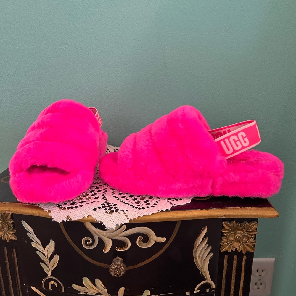 UGG Vibrant Pink Furry Slides